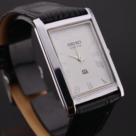 Seiko Other - Vintage Seiko Slim Quartz Gentlemen's Wrist Watch  - FREE SHIPPING